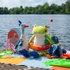 LA GRENOUILLE GÉANTE AVEC SA BOUÉE "la mare aux grenouilles"